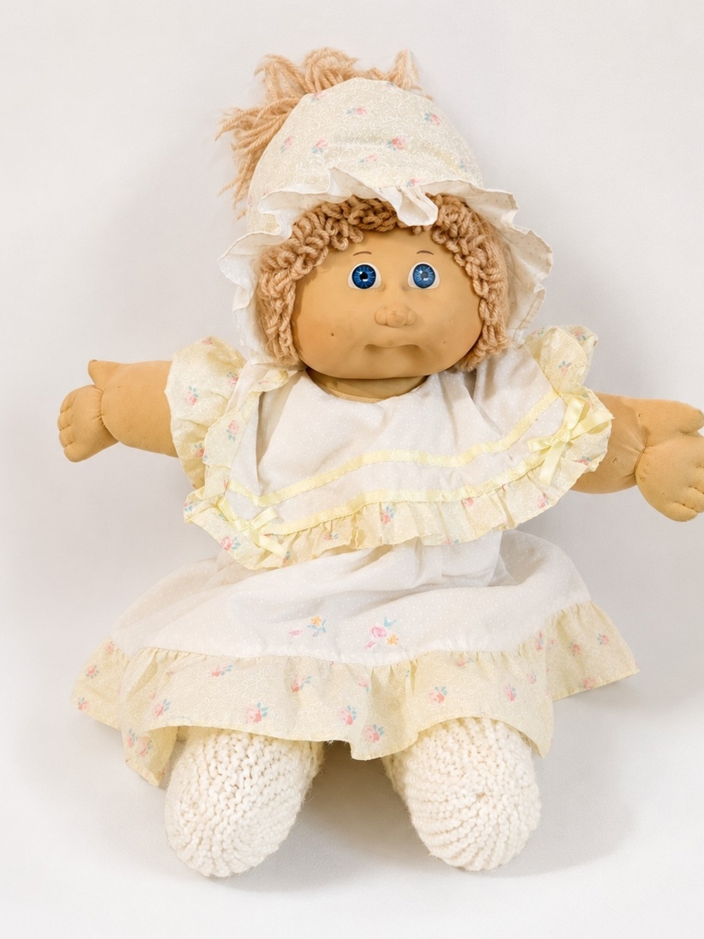 1984 Cabbage Patch Kids Xavier Roberts Blue Eyes Bonnet Doll Vintage